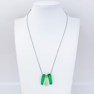 Vintage Sterling Silver 925 Green Glass Pendant Necklace 16.5"-18"